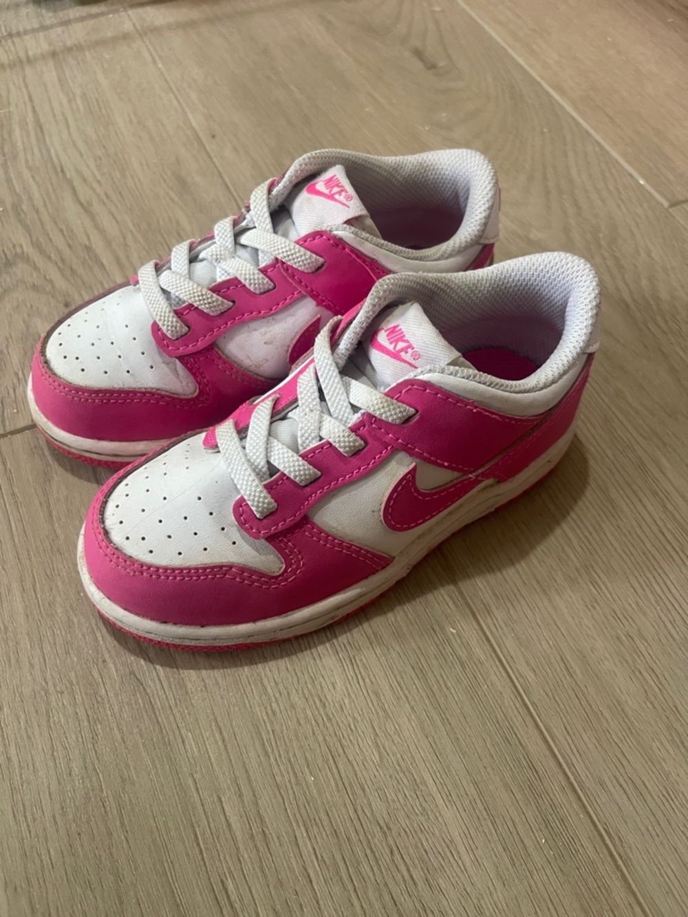 Nike Kids Pink and White Low-Top Sneakers